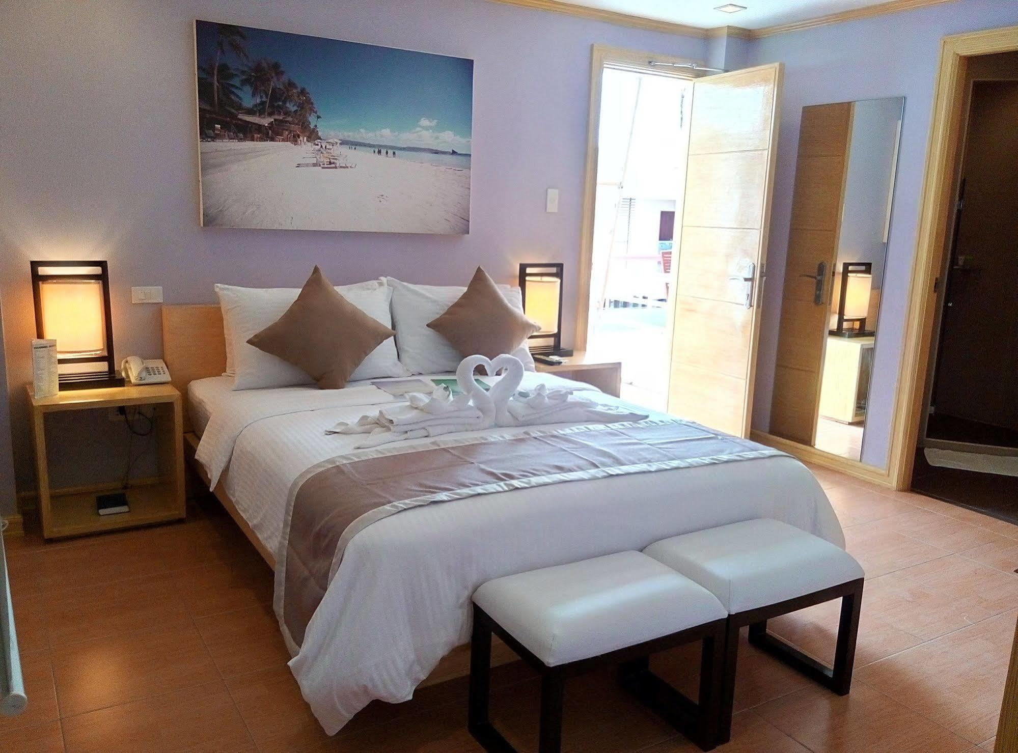 Shore Time Hotel Boracay Balabag  Exterior foto